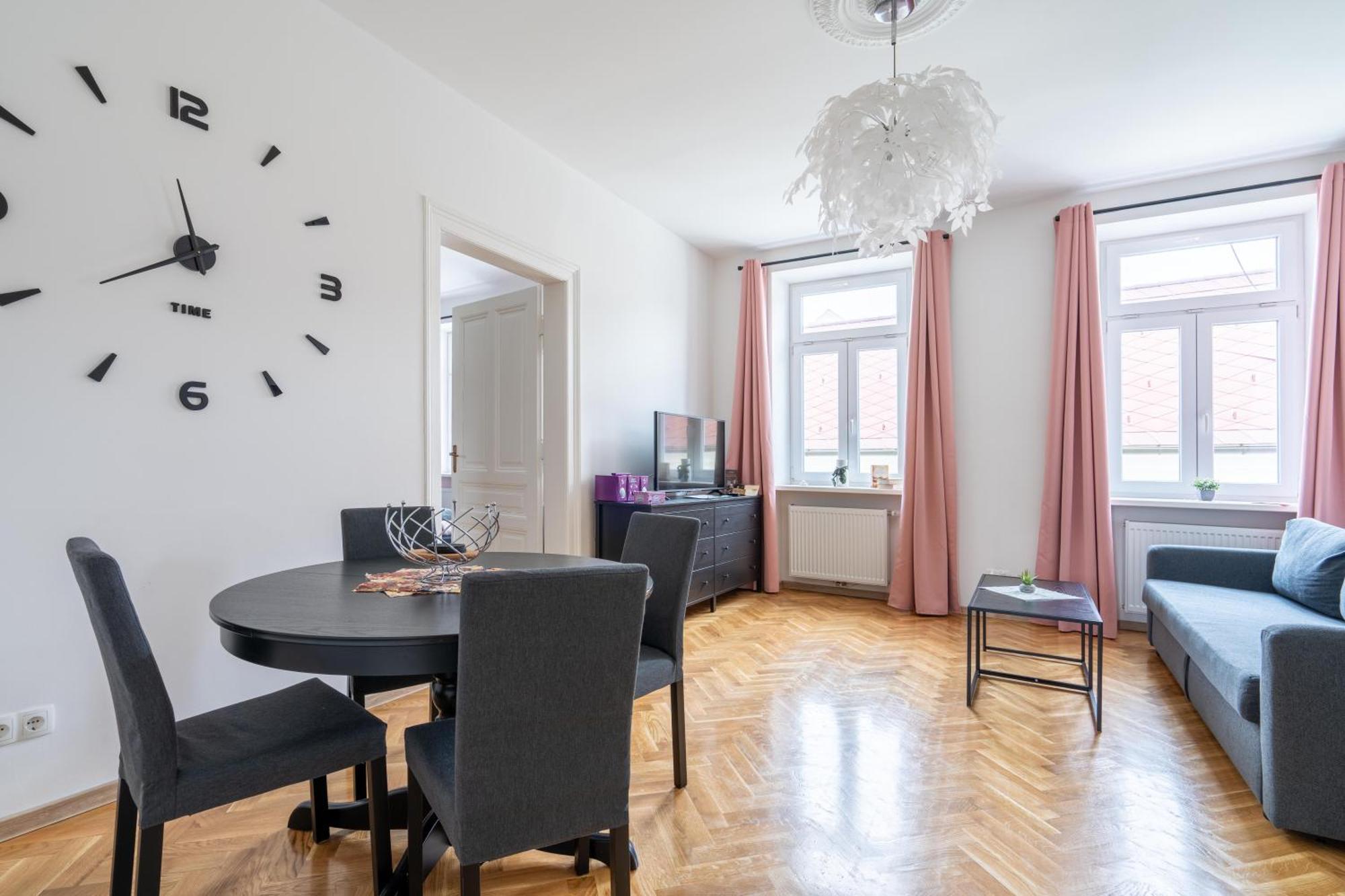 Revliving Apartments Eggenburg Екстер'єр фото